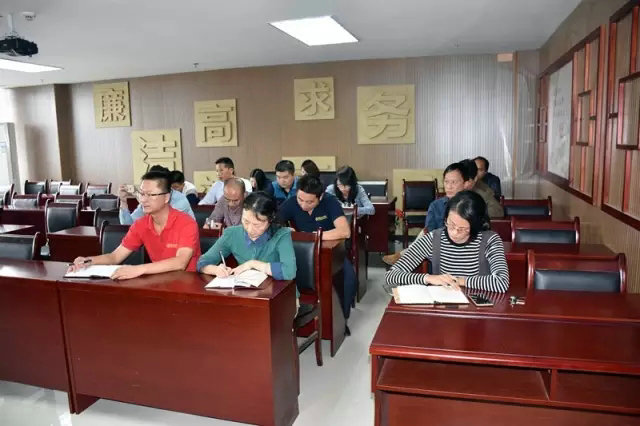 金开乐鱼网站官方站登录入口-乐鱼online（中国）
党委组织开展学习李保国同志先进事迹活动