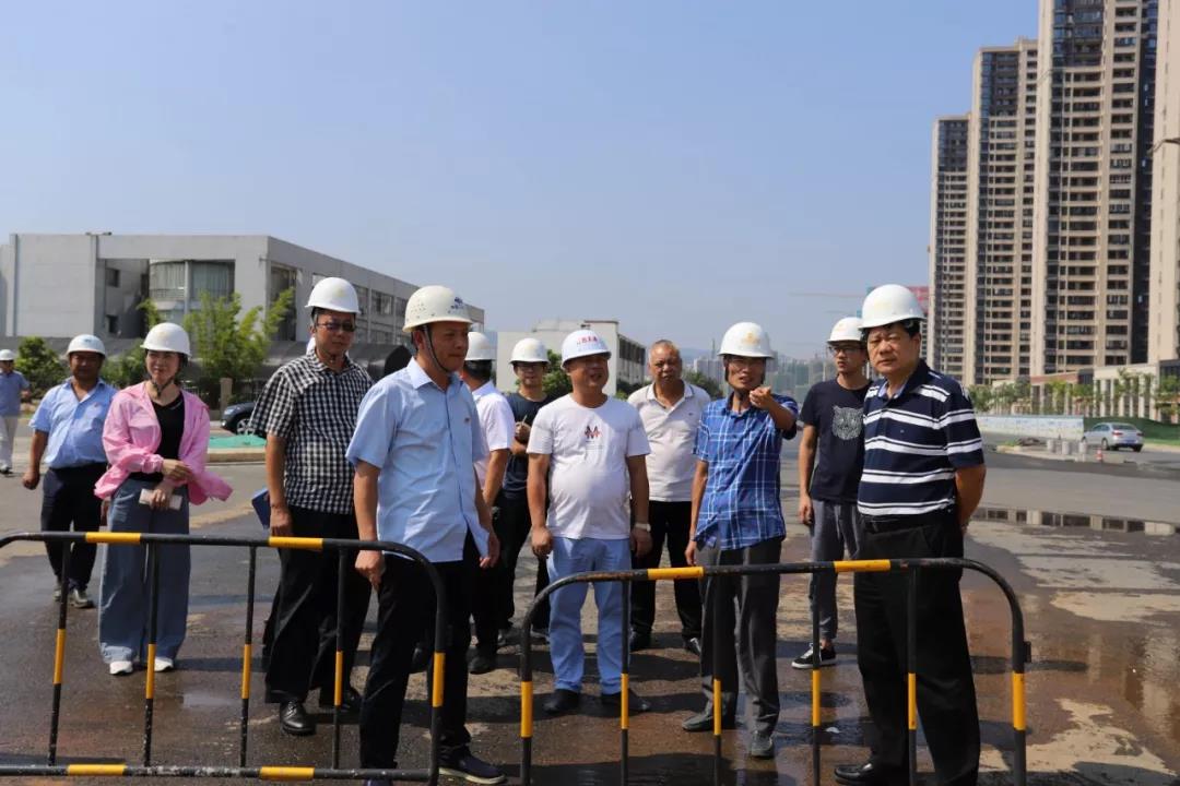 金开乐鱼网站官方站登录入口-乐鱼online（中国）
董事长谢荣华带队调研乐鱼网站官方站登录入口-乐鱼online（中国）
重大重点项目