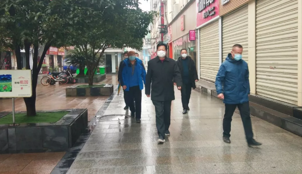 乐鱼网站官方站登录入口-乐鱼online（中国）
党委书记、董事长谢荣华一行前往紫荆路步行街指导