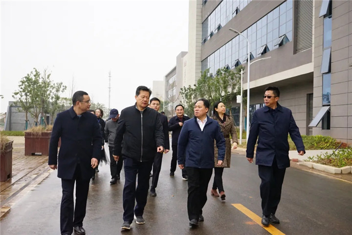 管委会主任于立山调研乐鱼网站官方站登录入口-乐鱼online（中国）
儒乐湖新城重大重点项目建设
