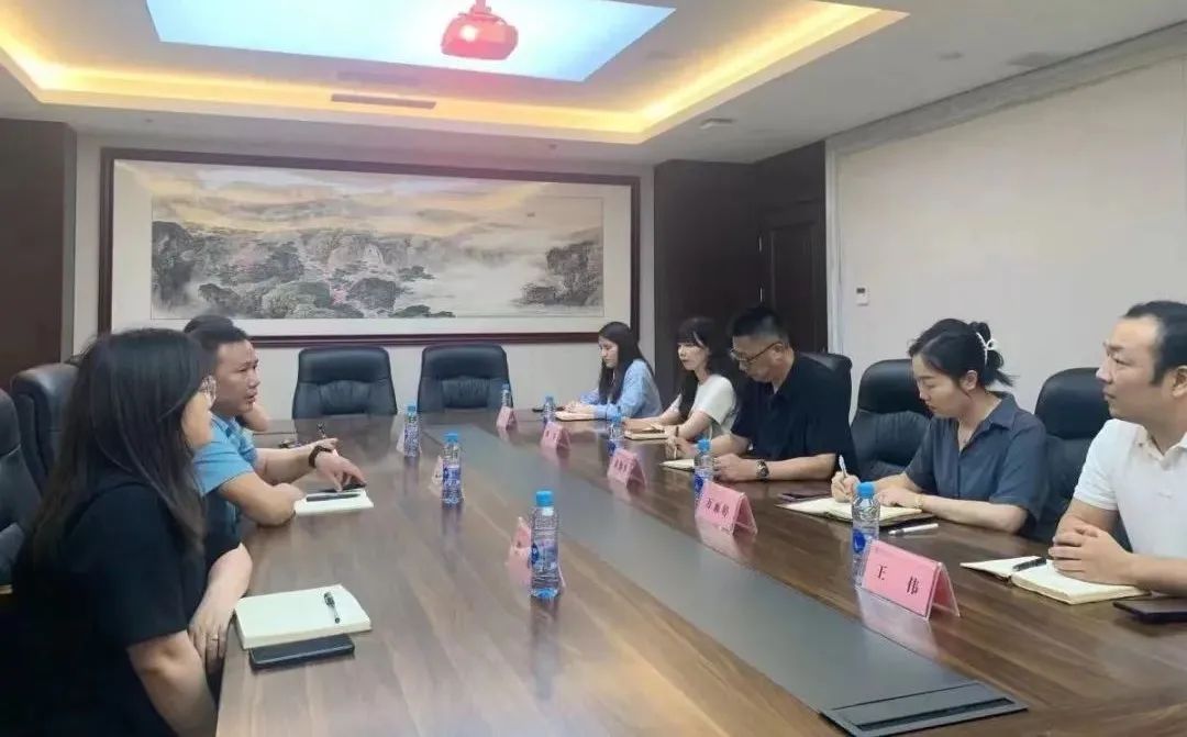 江西聚才人力资源公司总经理杨毓峰一行到乐鱼网站官方站登录入口-乐鱼online（中国）
交流学习